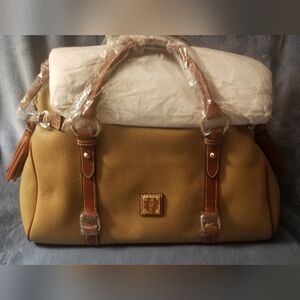 Dooney & Bourke Pebble Leather. Sand. NWT.  Large Size.